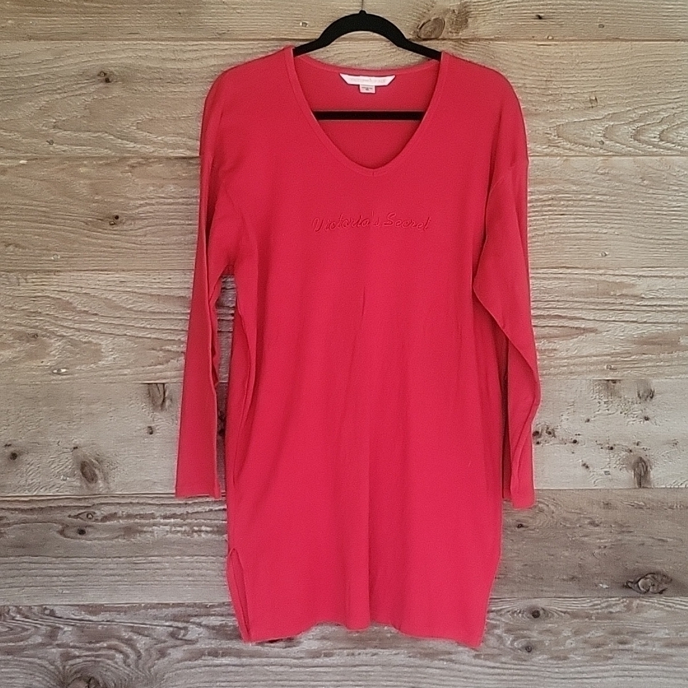 Victoria's Secret Red VNeck Long Sleeve Sleepshirt Size XSmall
